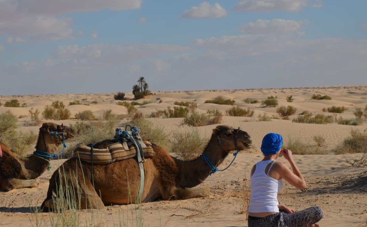 desert tunisien marche femmes fanny Hallet séjour